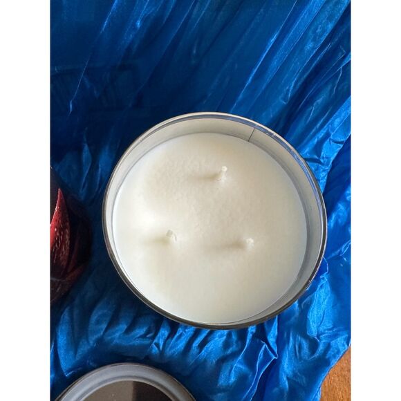 Stranger Things Bath and Body Works 3 Wick Candle Bundle New - Picture 4 of 9